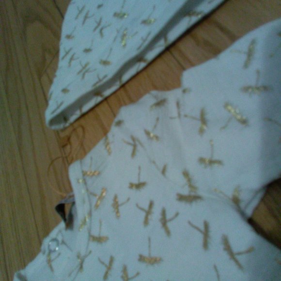 Baby footie with matching hat - Picture 2 of 2